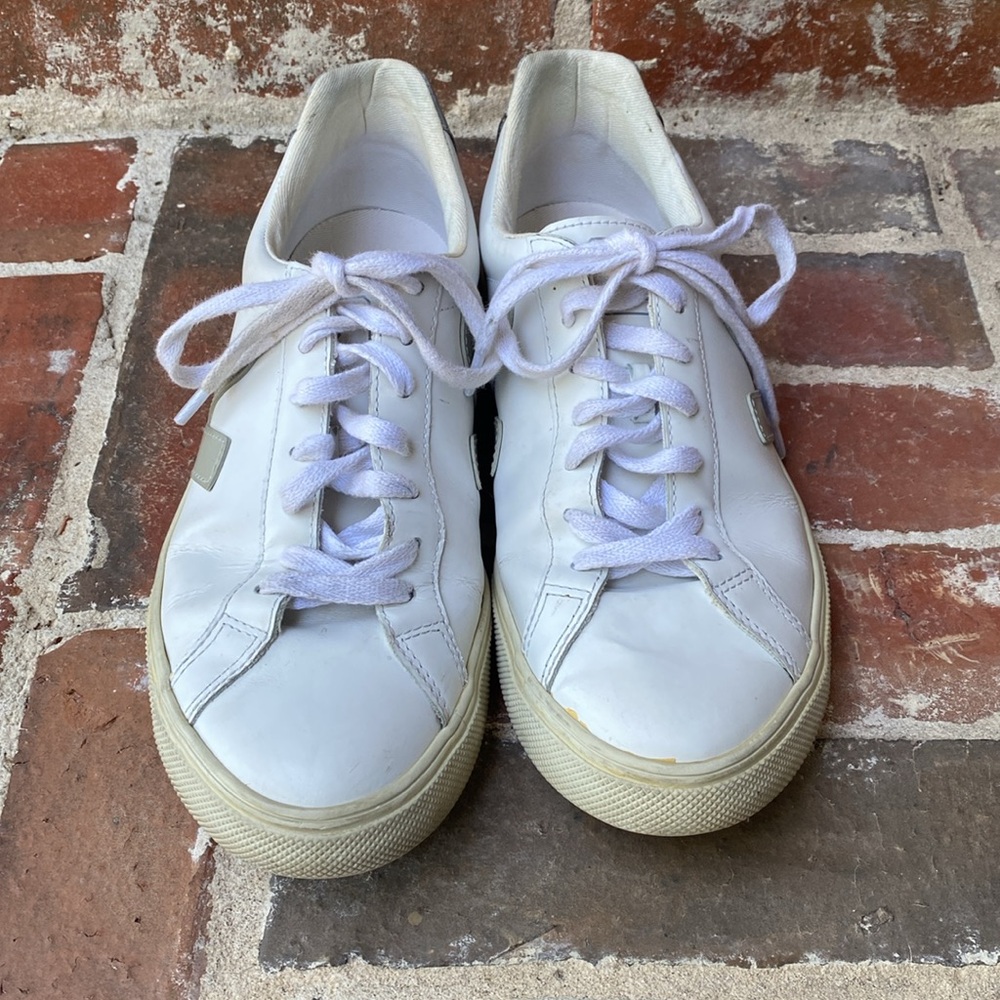 Veja low top sneakers with gray logo - Picture 8 of 16